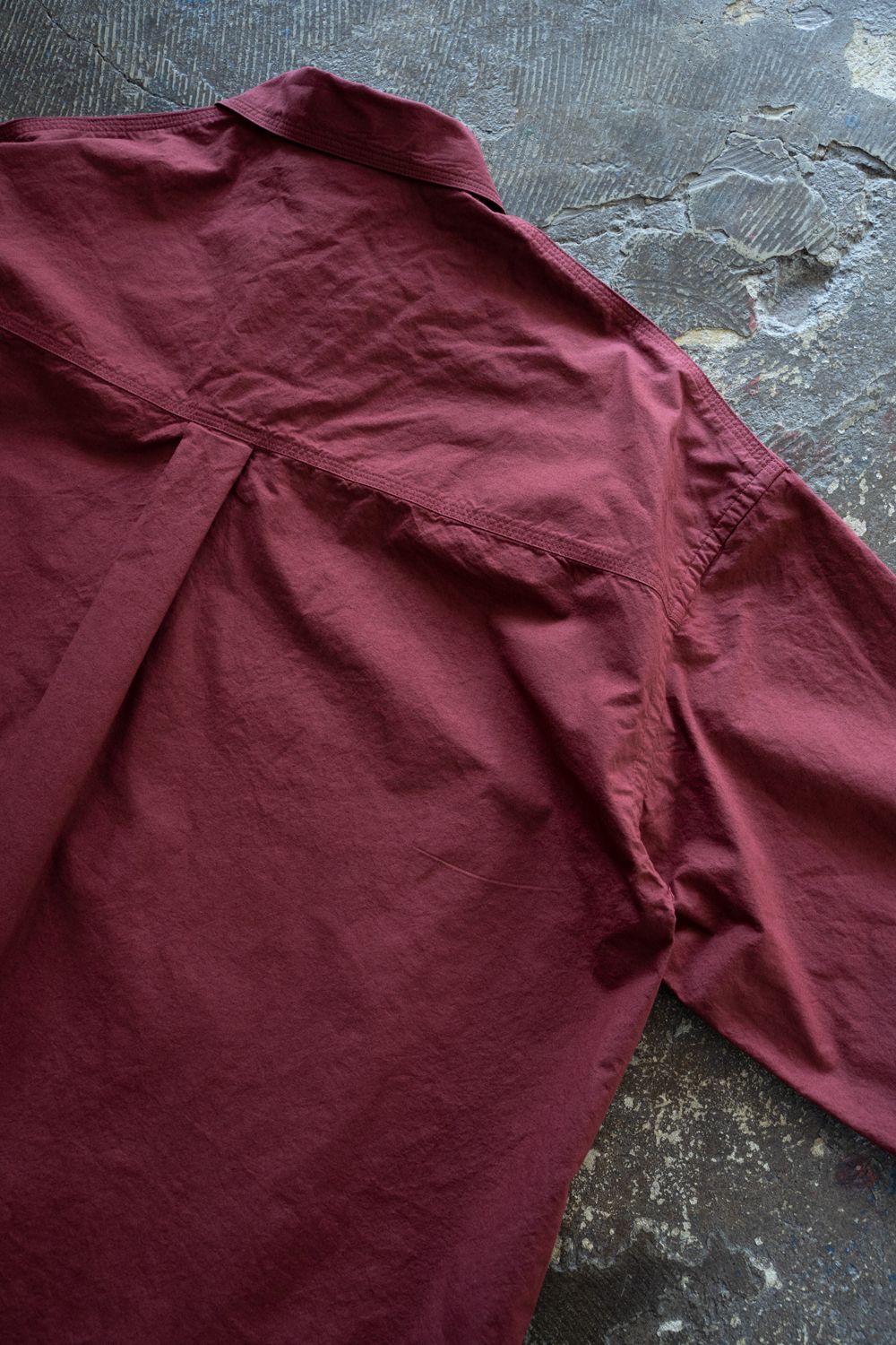 【ラスト1点】【25AW】ガーメントダイダンプシャツ(BORDEAUX)