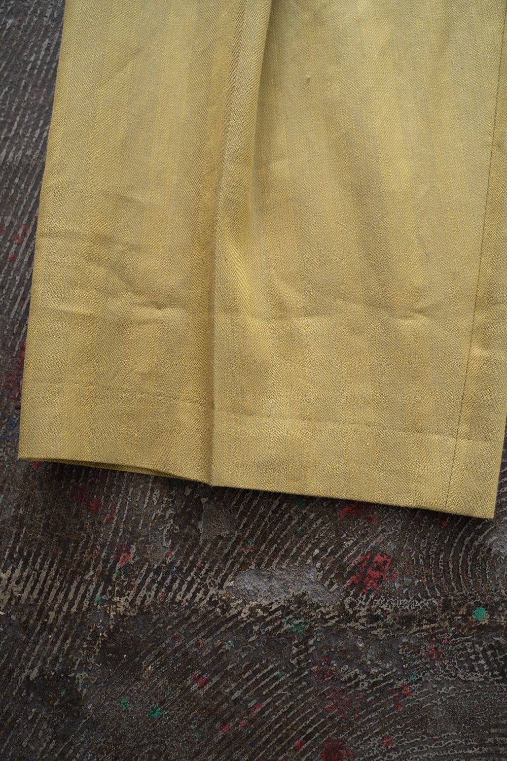 【ラスト1点】【23SS】LI/C Herringbone Double Tuck Pants/綿麻ヘリンボーンダブルタックパンツ(YELLOW)