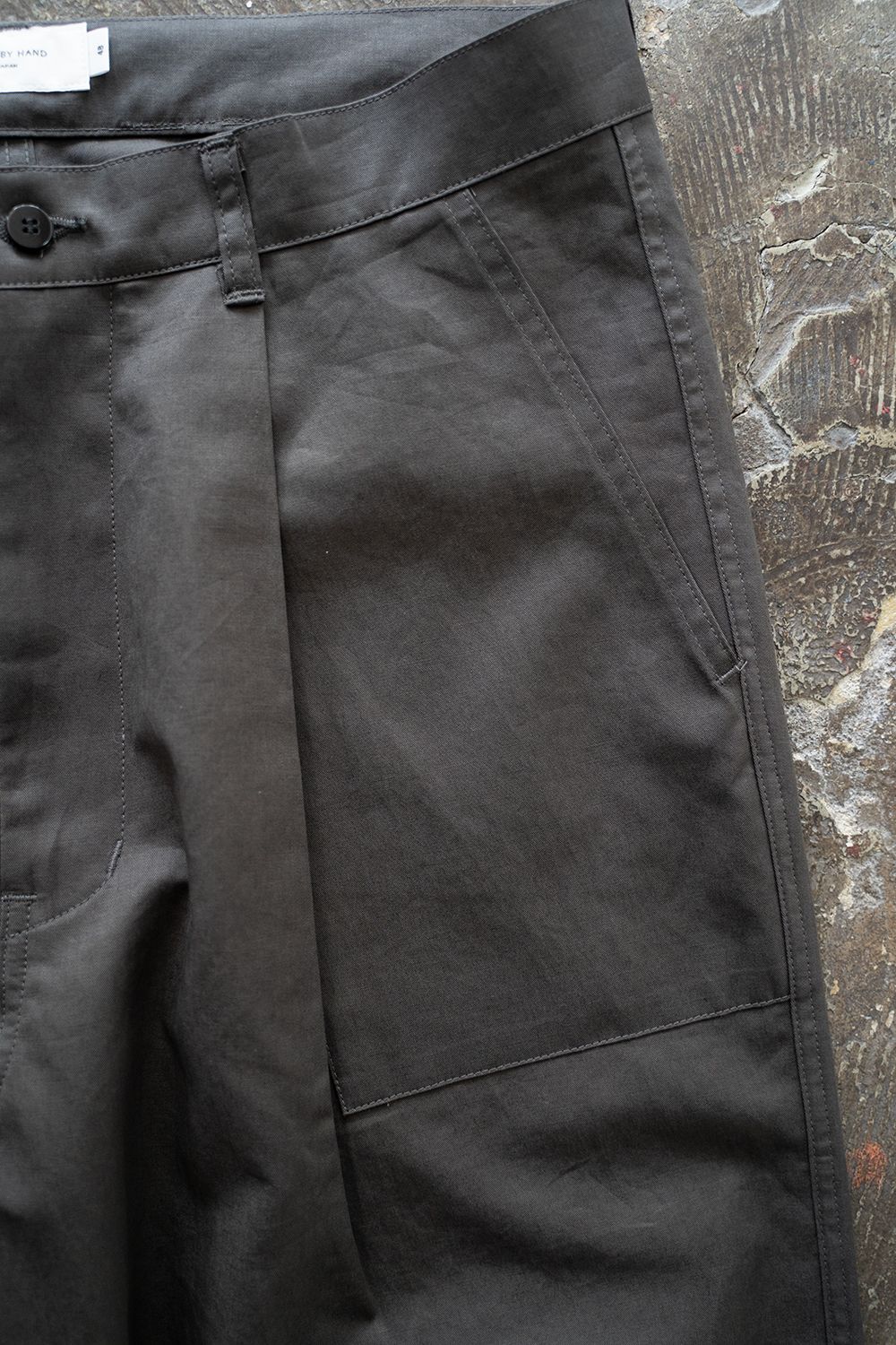 【ラスト1点】【24SS】コットン×リネンワンタックベイカーパンツ(CHARCOAL)