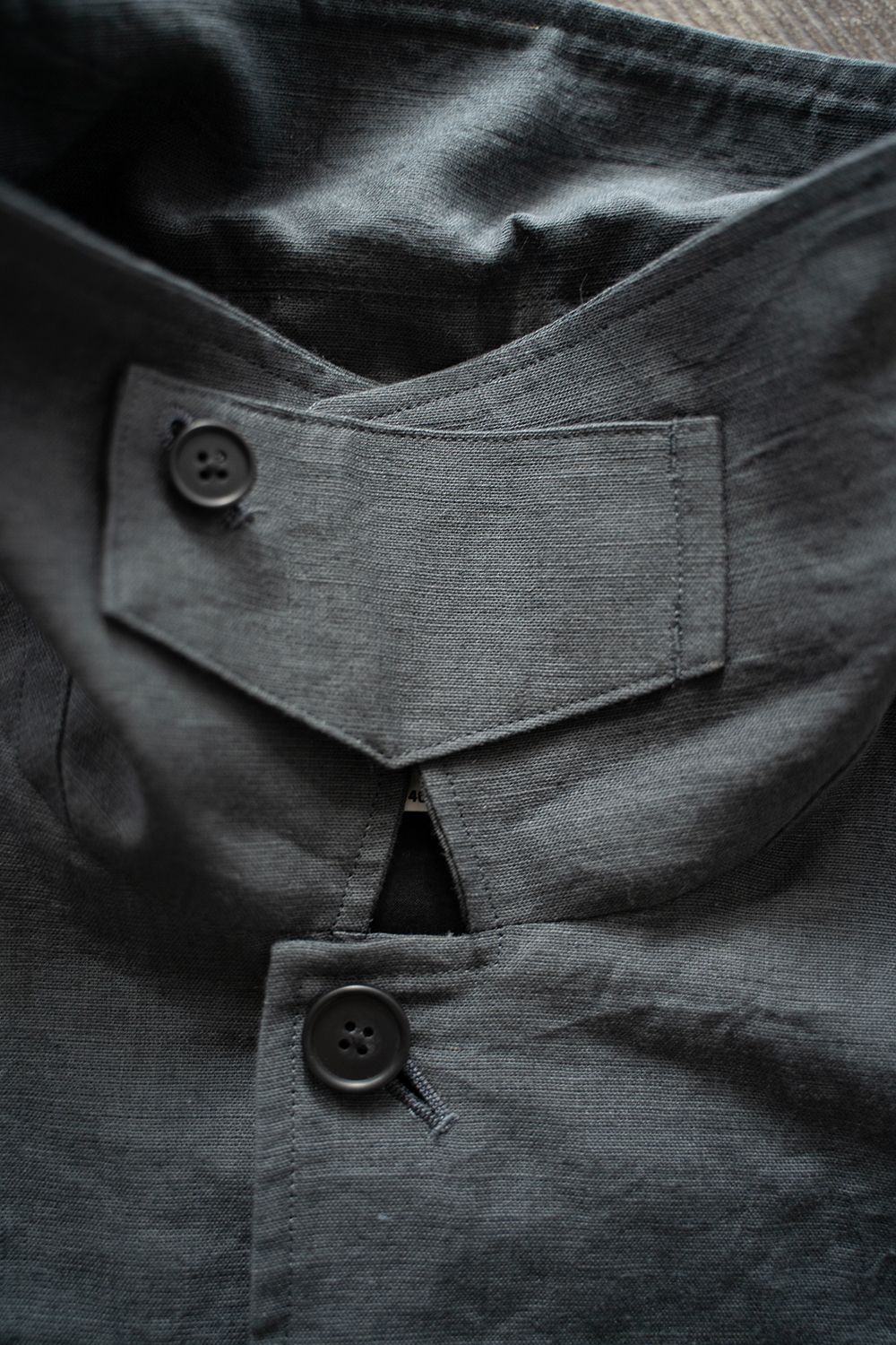 【ラスト1点】【25SS】コットン×リネンステンカラーハーフコート(BLUE CHARCOAL)