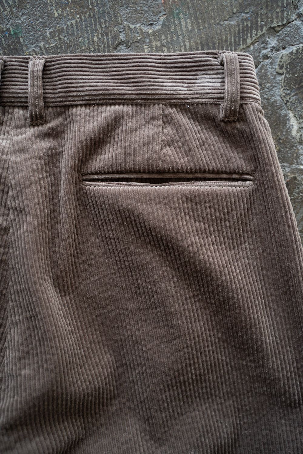 【ラスト1点】【24AW】Sucker Cord Tuck Pants/サッカーコーデュロイタックパンツ(BROWN)