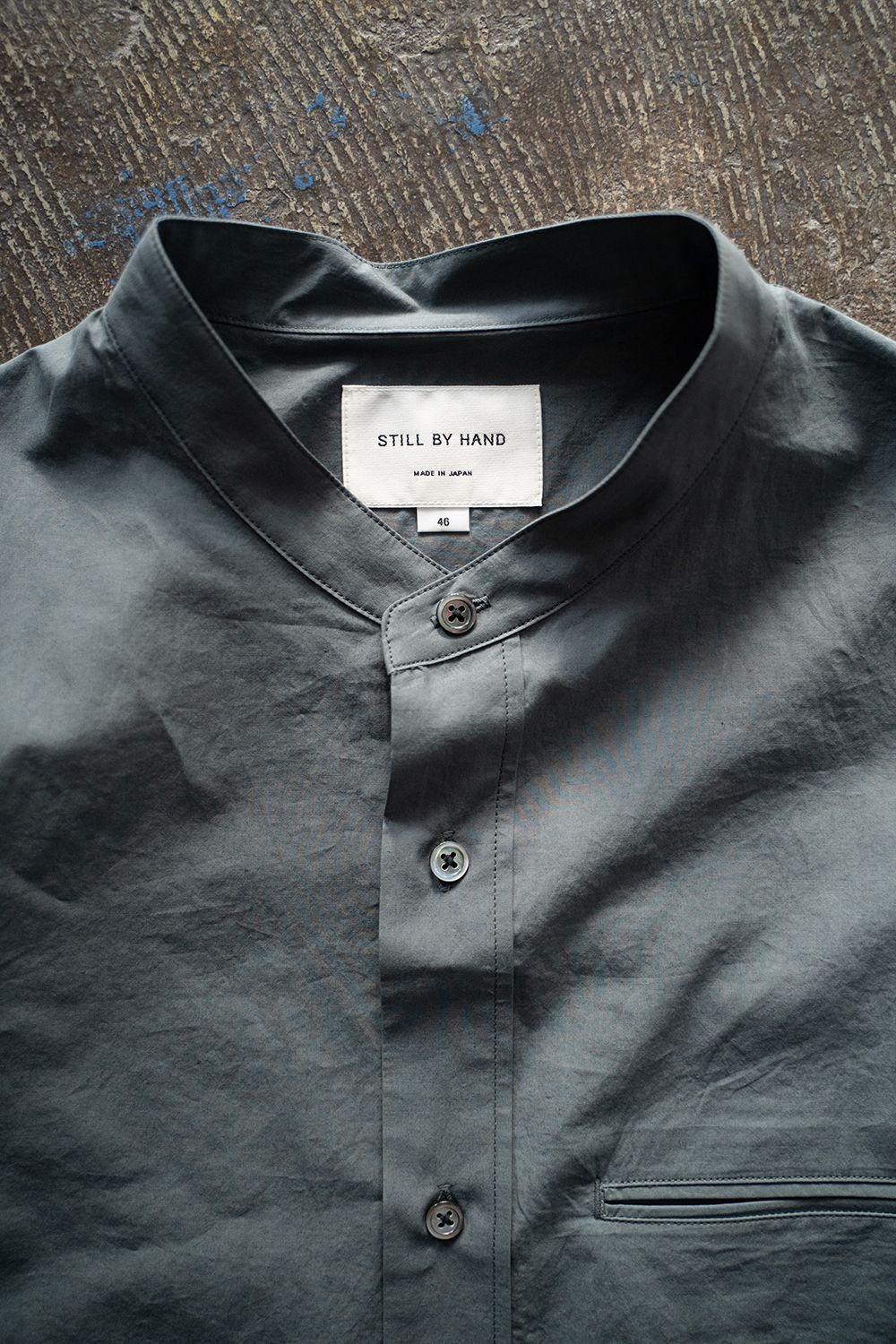【ラスト1点】【25SS】リネン混バンドカラーシャツ(BLUE GRAY)