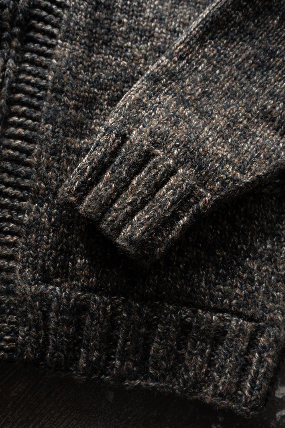 【Sサイズ】yak/lambs multi ply HAND KNITTING cowichan sweater(CAMO)