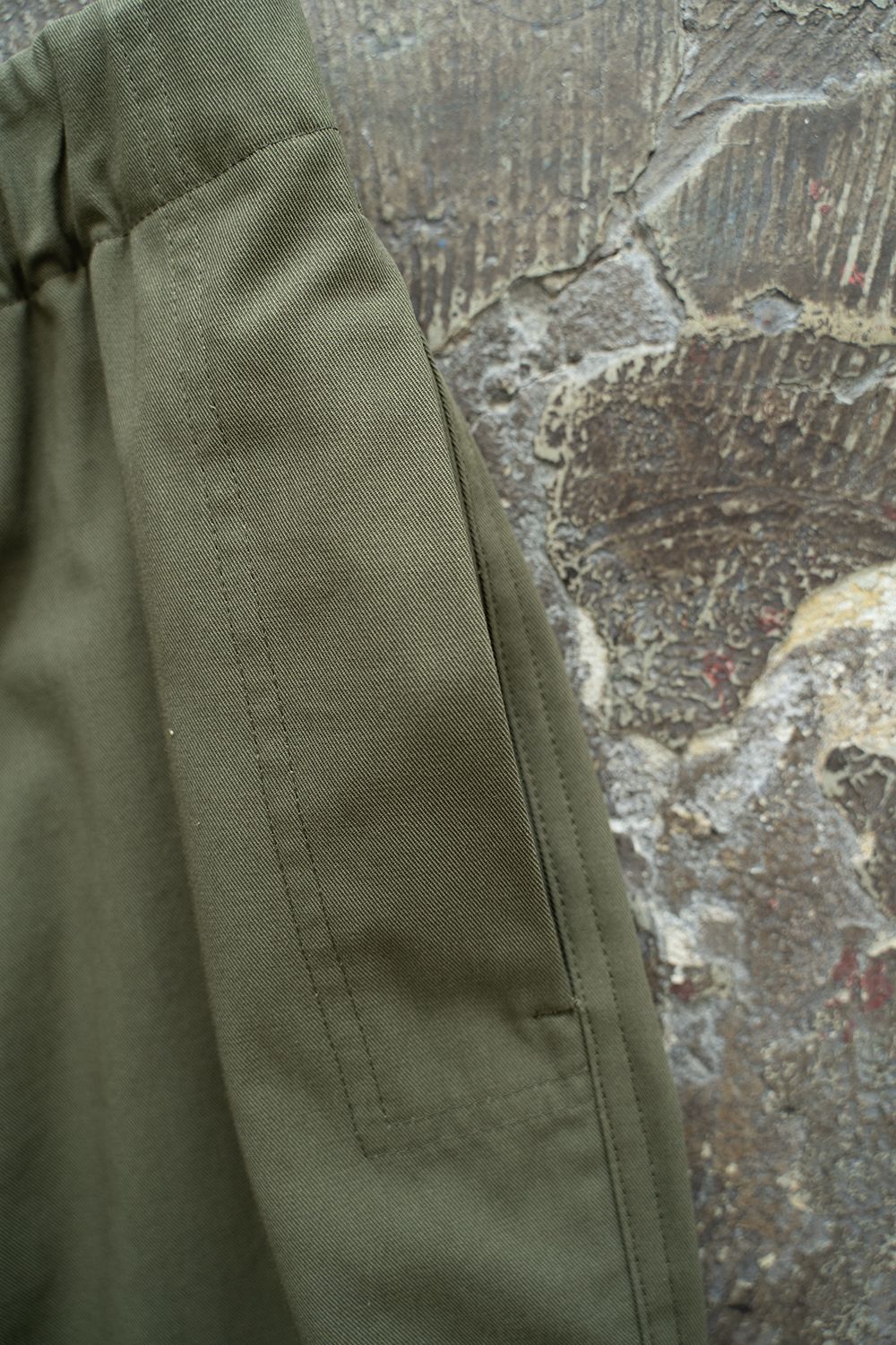 【ラスト1点】【23SS】強撚コットン×ポリエステルワイドイージーパンツ(OLIVE)