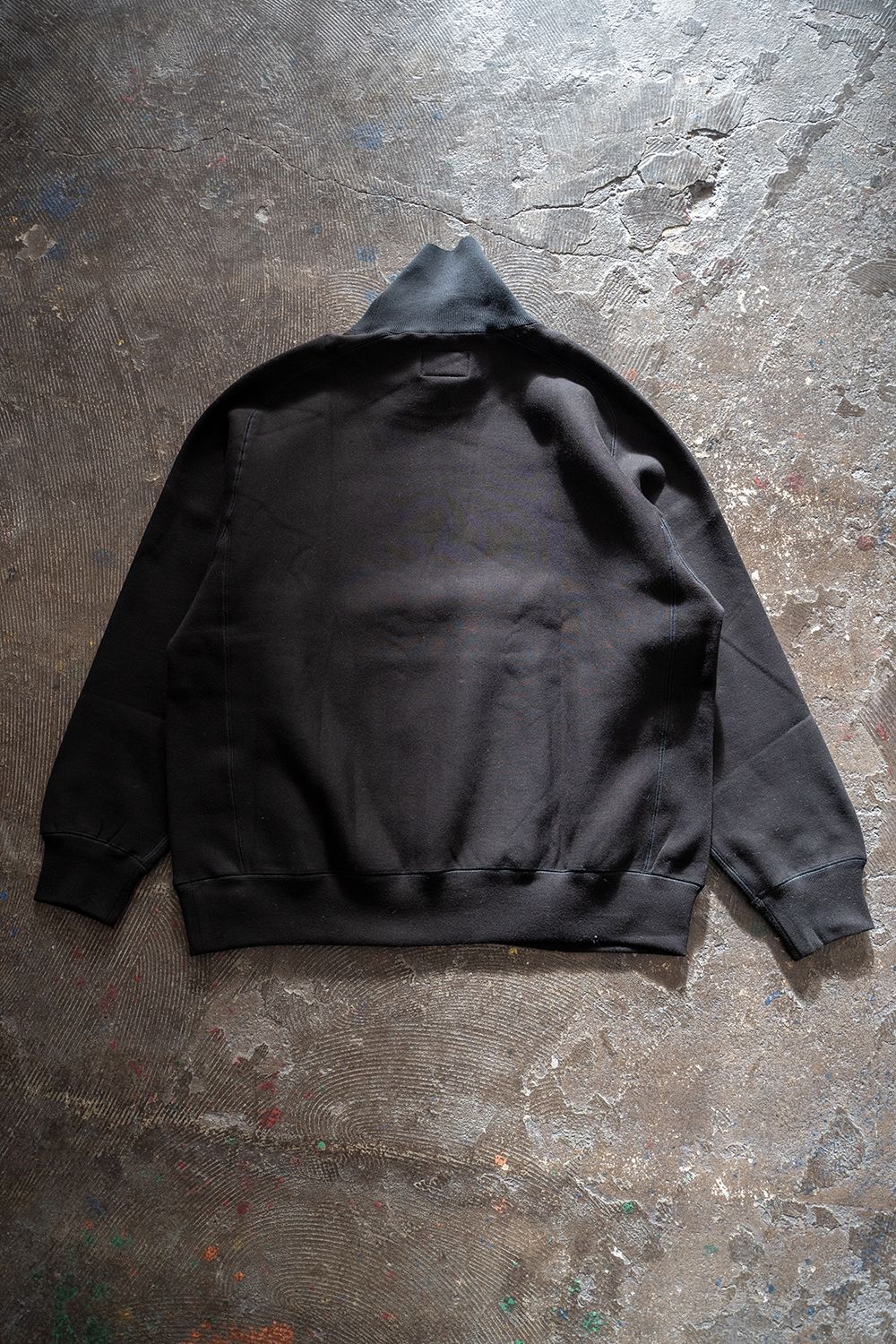 STILL BY HAND - 【ラスト1点】【23AW】ハイネックプルオーバースウェット(BLACK) | Salty