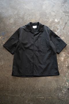 【ラスト1点】【25SS】ナイロン胸ポケット半袖シャツ(INK BLACK)
