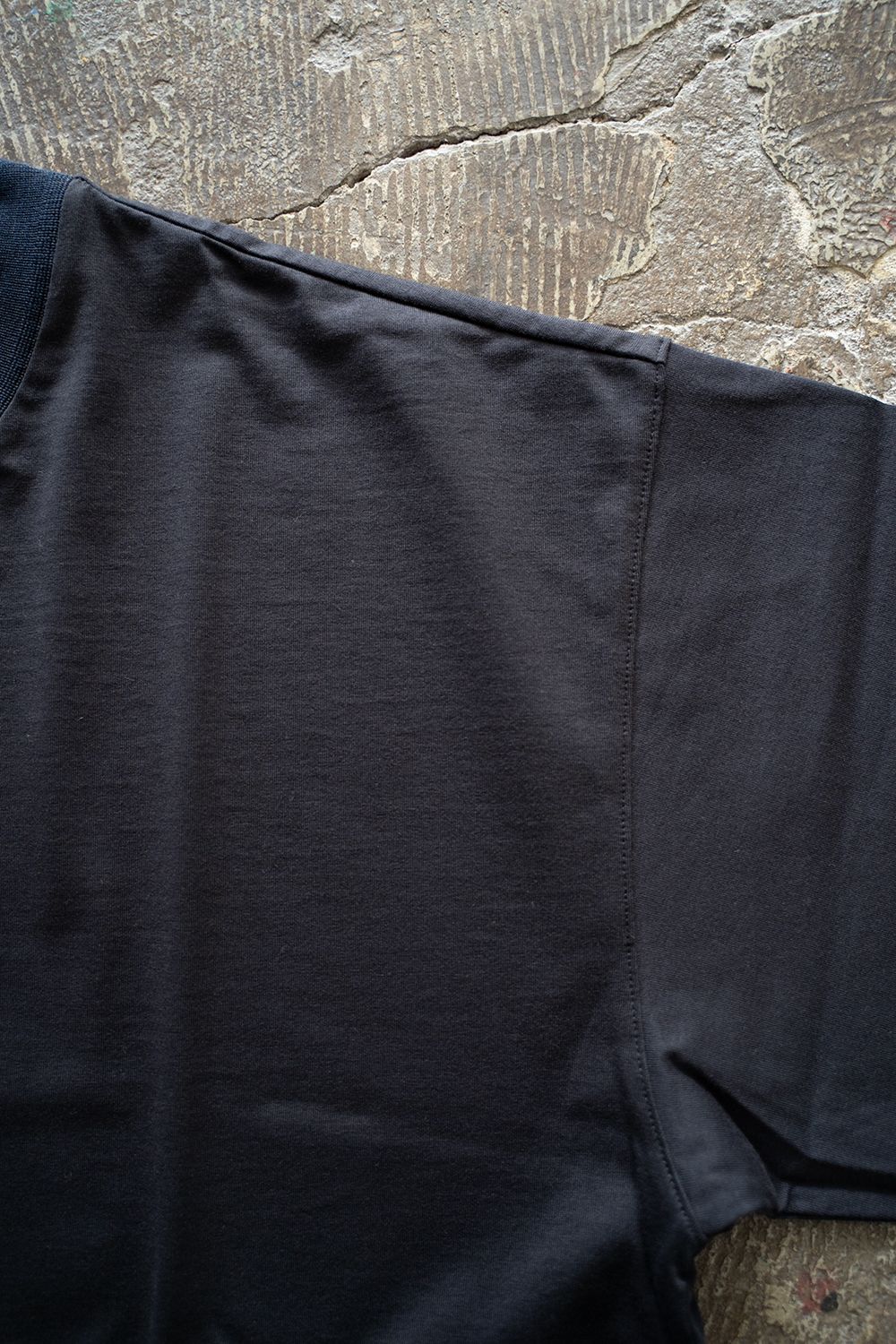 【ラスト1点】【25SS】オーバーサイズネックリブTシャツ(BLACK NAVY)