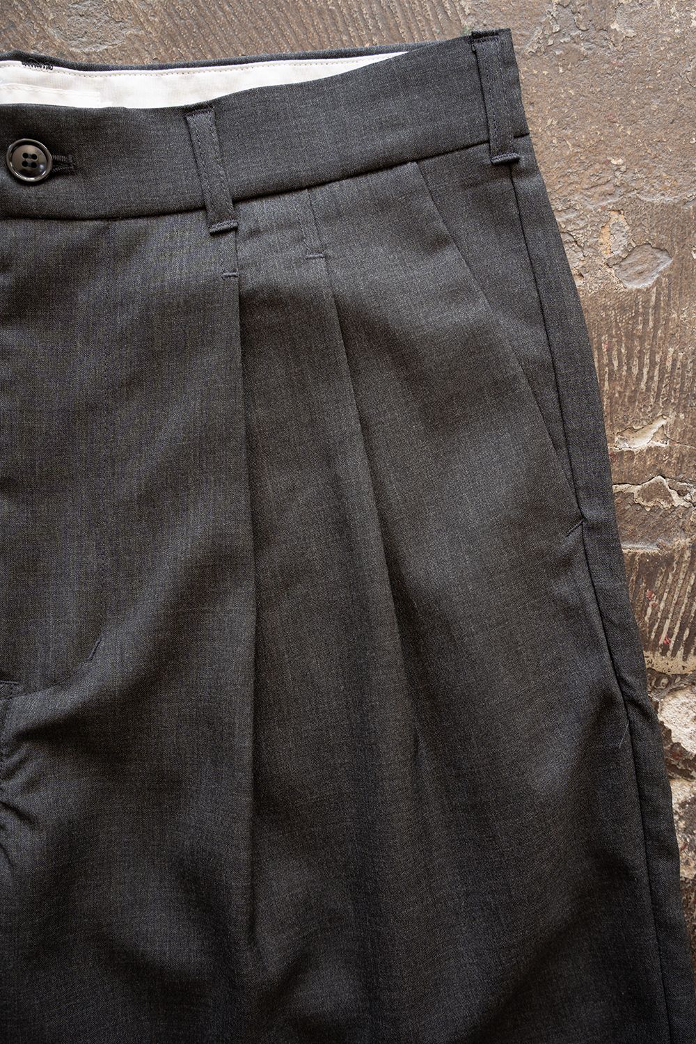 【26SS】Super120'sウールハーフパンツ(CHARCOAL)