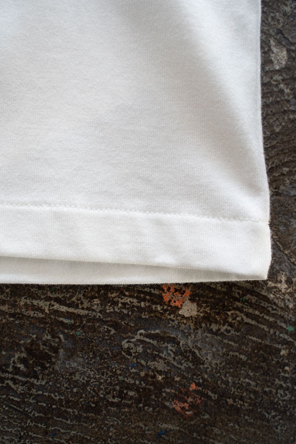 【ラスト1点】【23SS】"Zwischen Oberfläche und Punkt"Tシャツ(OFF WHITE)