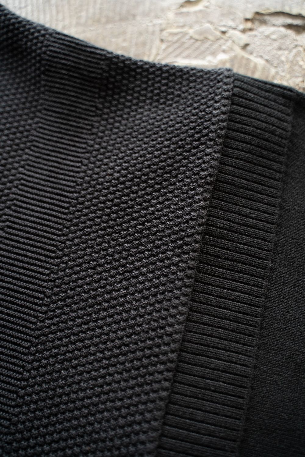 【ラスト1点】【24AW】Ryoshu V Neck Knit(BLACK)