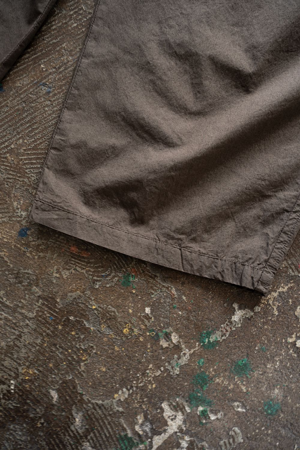 【26SS】ガーメントダイワンタックパンツ(BROWN CHARCOAL)