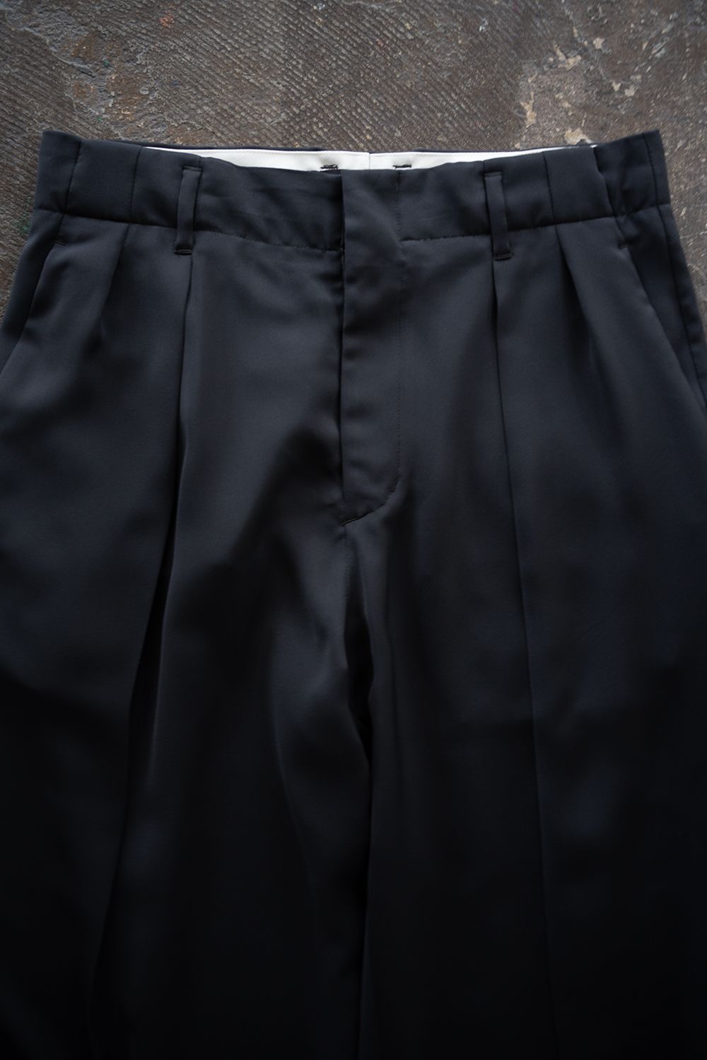 【ラスト1点】【26SS】PE Drape Double Tuck PT/ポリエステルドレープWタックパンツ(GRAY)