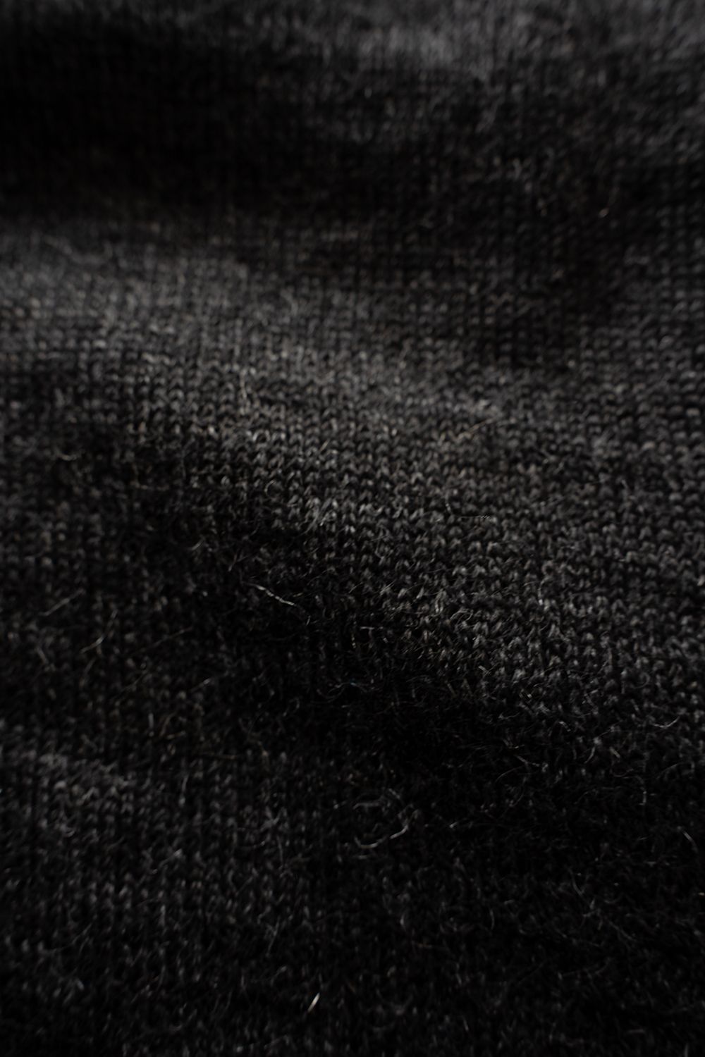 【26AW】エクストラキッドモヘア12Gニット(CHARCOAL)