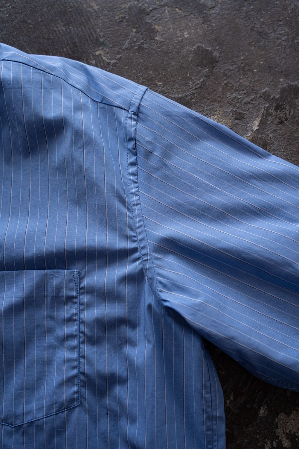 【26AW】ブロードレギュラーカラーシャツ(BLUE STRIPE)
