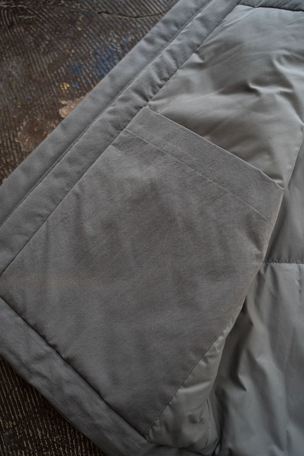 【24AW】撥水シンサレートスタンドカラーベスト(BLUE GRAY)