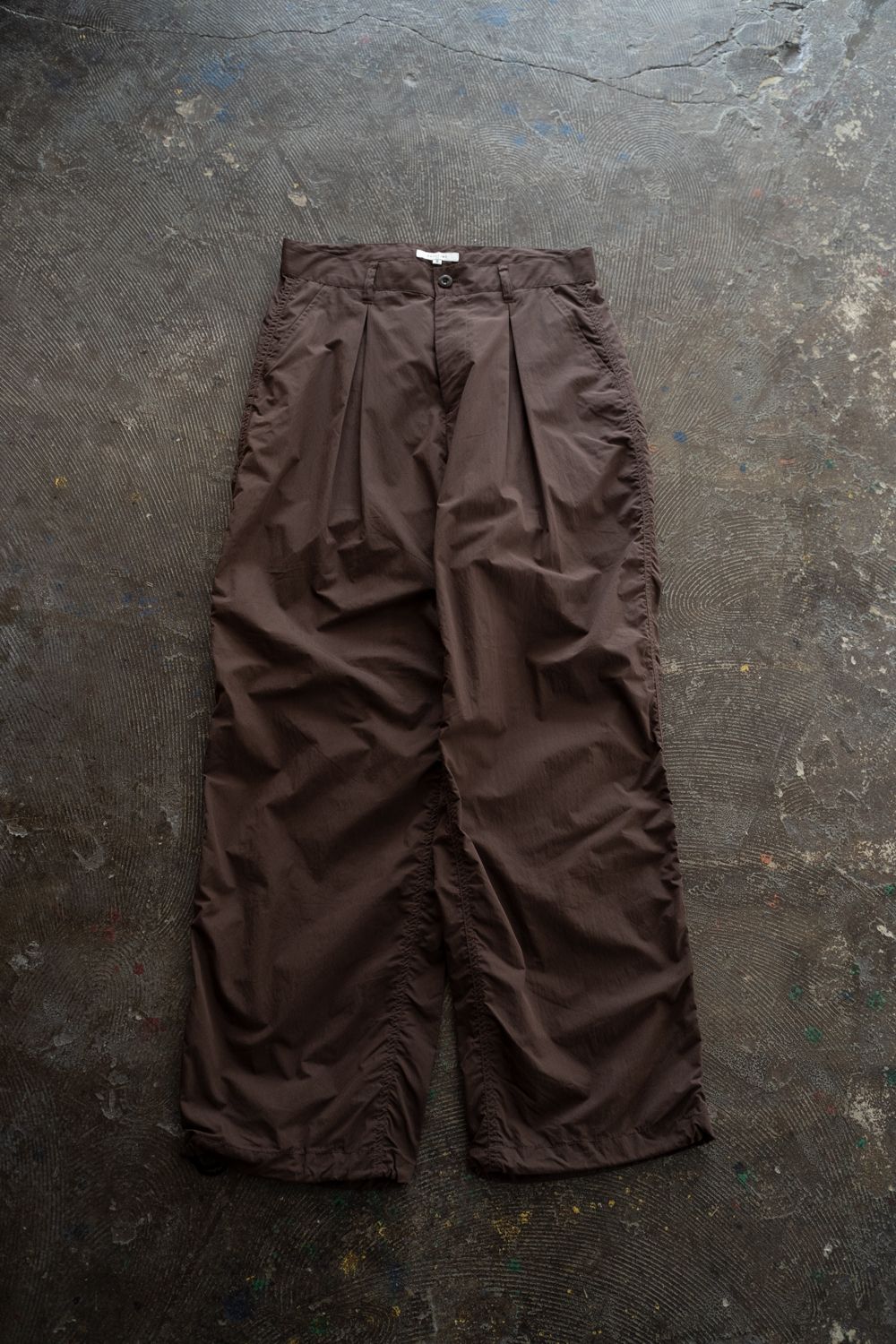 【26SS】2-Tack Puckering Wide Pants/2タックパッカリングワイドパンツ(BROWN)