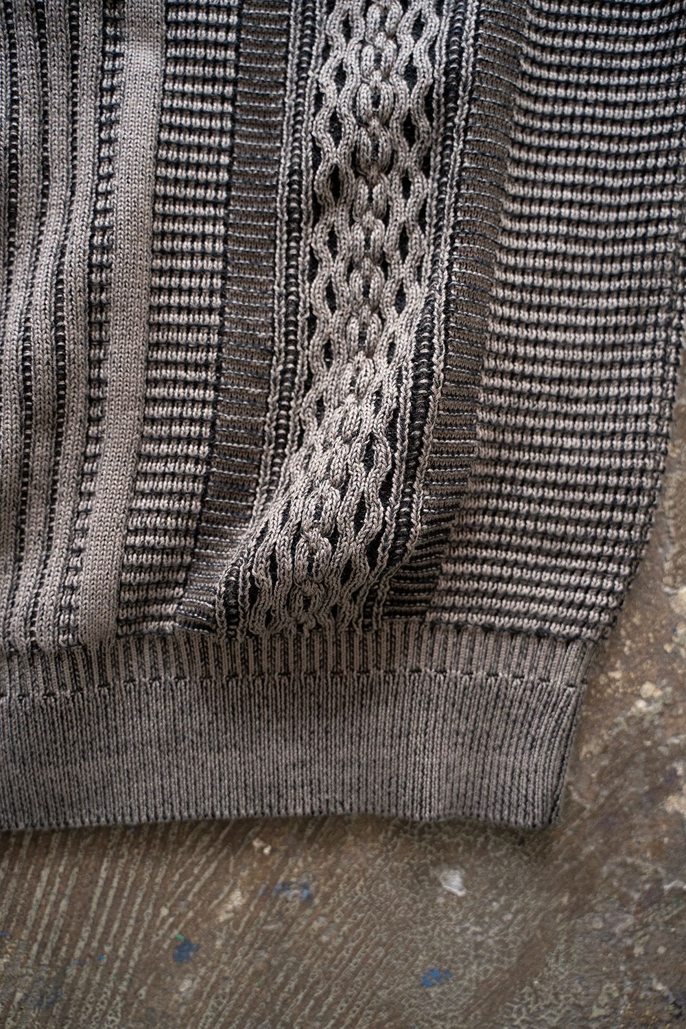 YASHIKI - 【ラスト1点】【24AW】Kuchiba Knit(CHARCOAL) | Salty