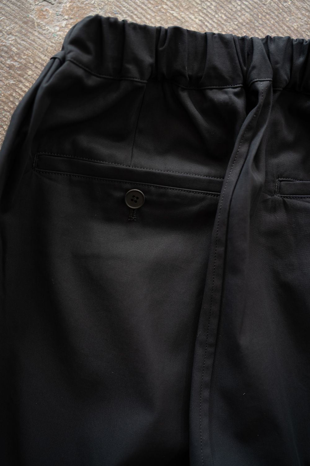 【26AW】コットンギャバジンイージーパンツ(INK BLACK)