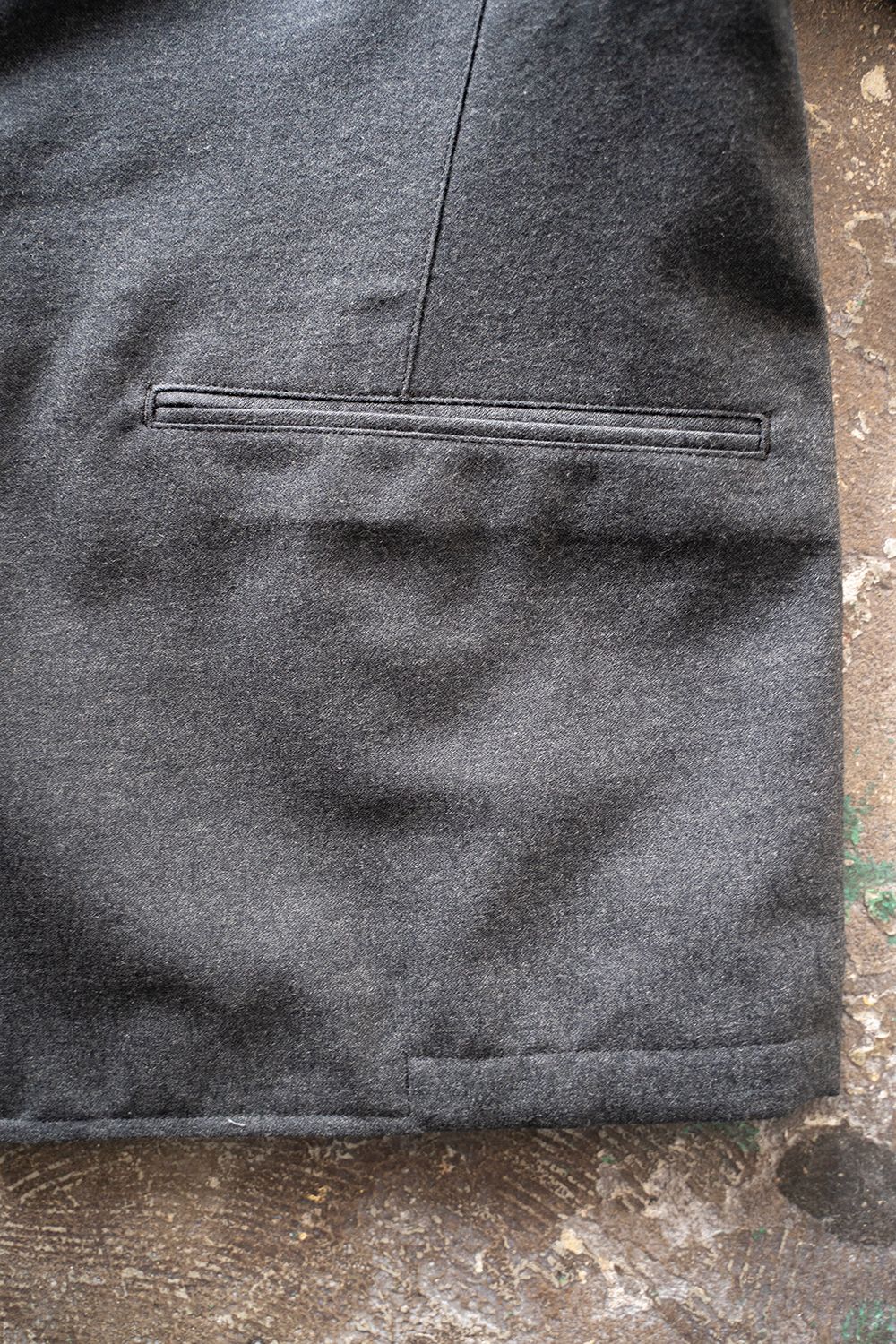 【ラスト1点】【22AW】ウールタッサージャケット(CHARCOAL)