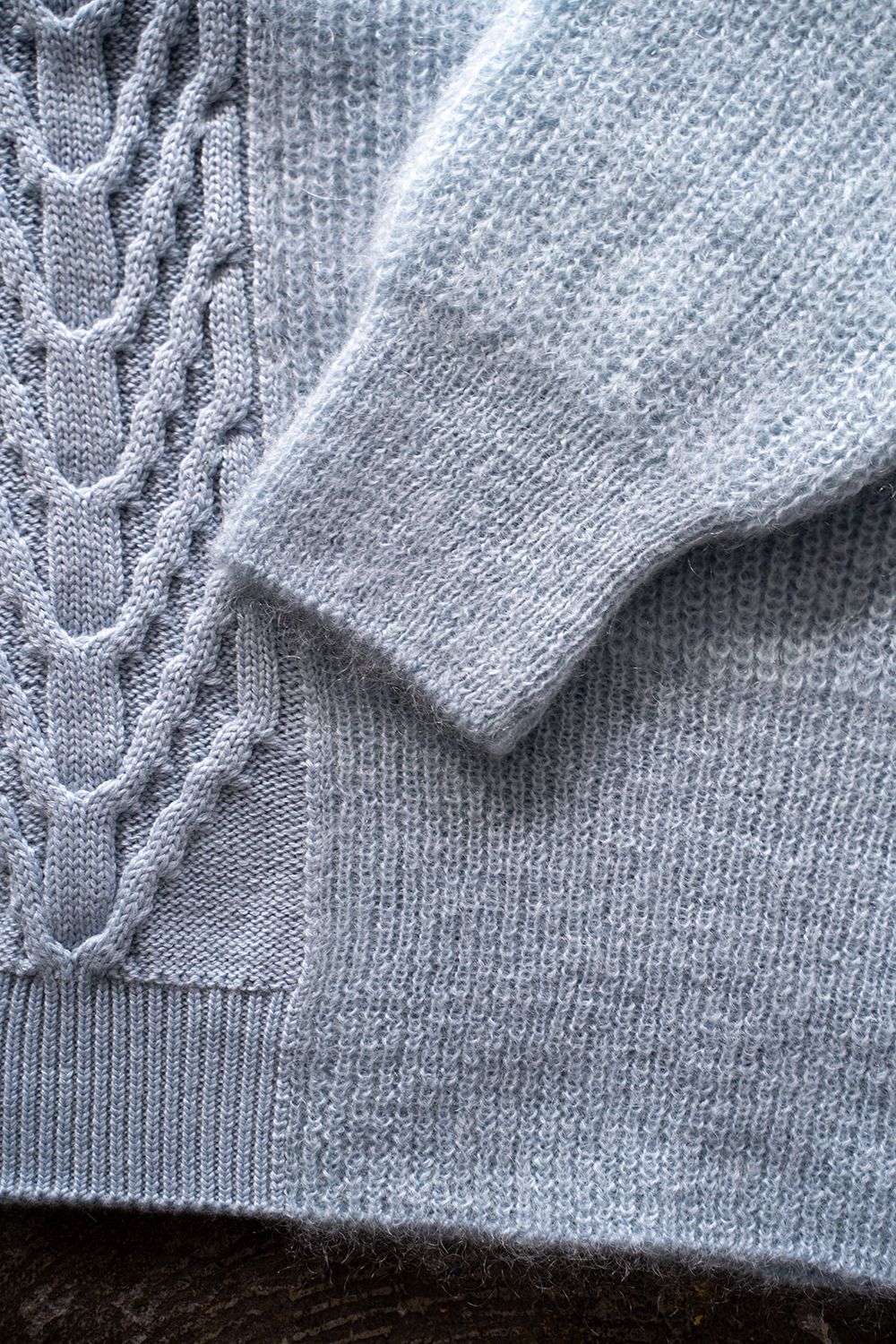 【ラスト1点】Switching Mohair Turtle Knit/モヘア切り替えタートルニット(SAX)