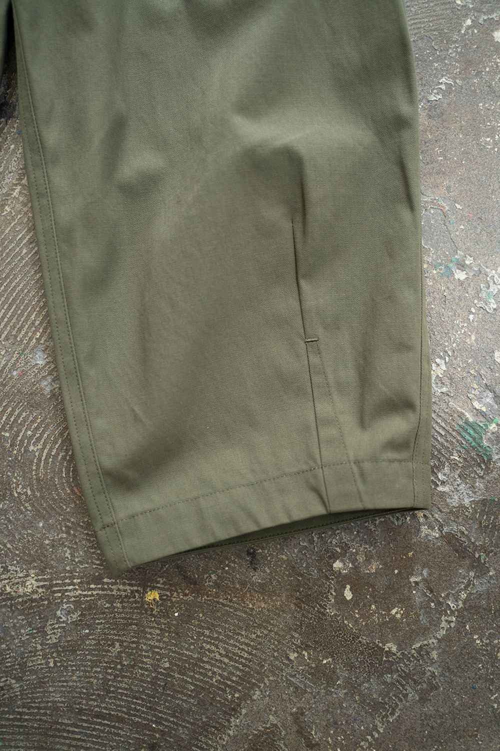 【ラスト1点】【23SS】強撚コットン×ポリエステルワイドイージーパンツ(OLIVE)