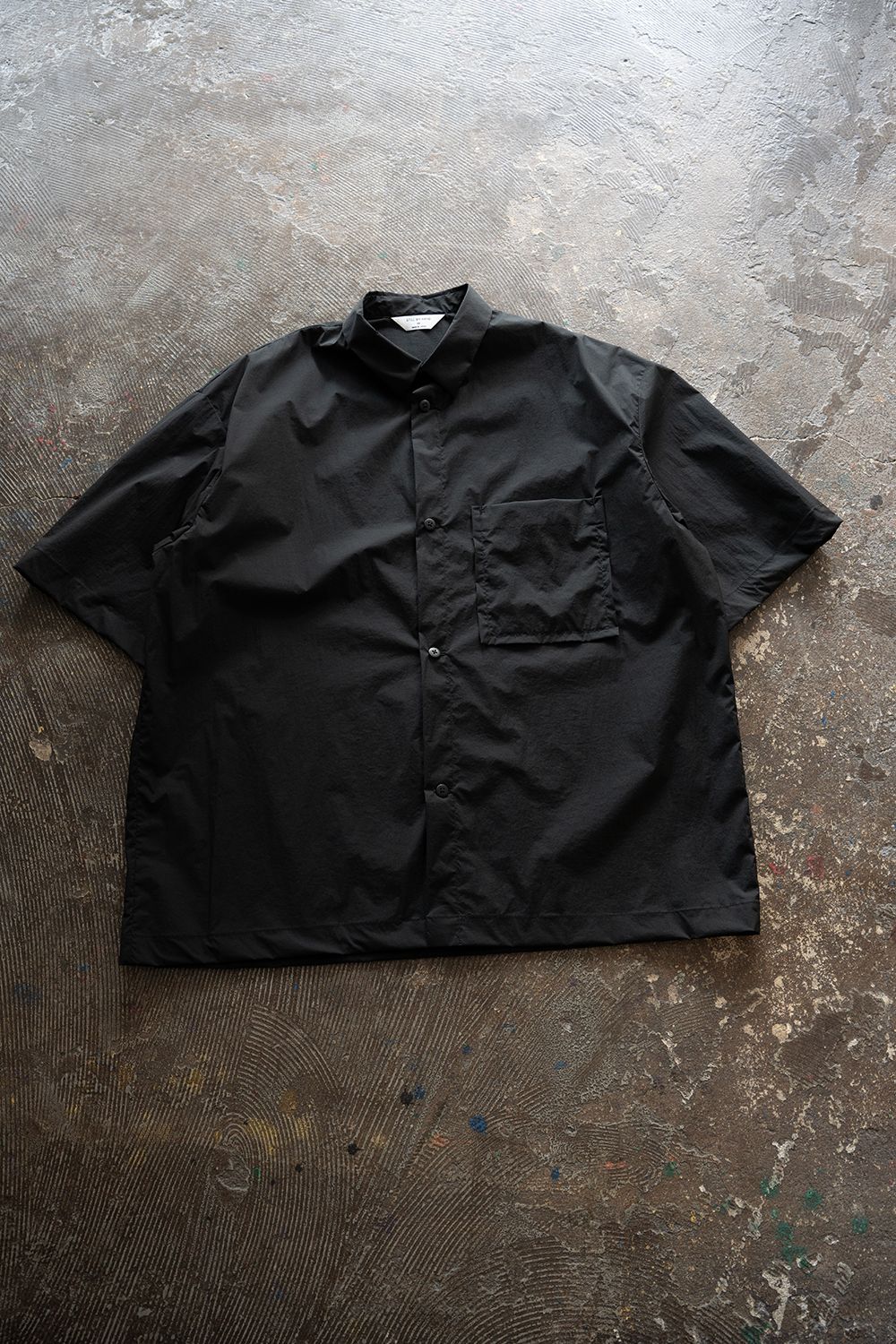 【26SS】ストレッチナイロン半袖シャツ(BLACK)