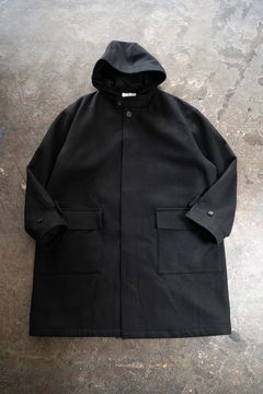 【ラスト1点】【24AW】ラムウールメルトンフードコート(BLACK)