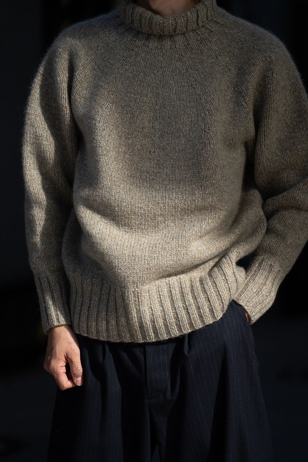 yak/lambs multi ply HAND KNITTING yoke top turtle neck sweater(FOG)