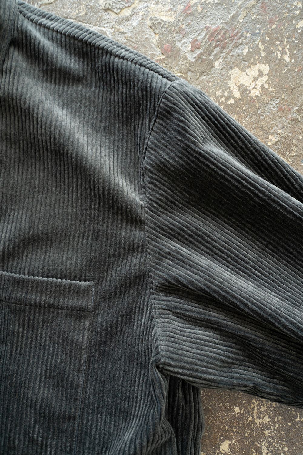 【ラスト1点】【25AW】綿×レーヨンコーデュロイシャツジャケット(BLUE CHARCOAL)
