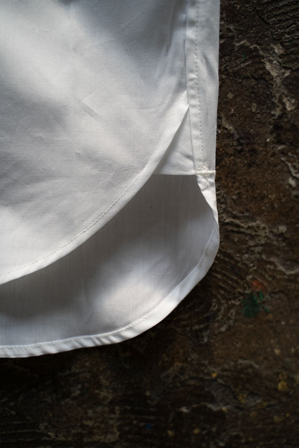 【25AW】ブロードレギュラーカラーシャツ(WHITE)