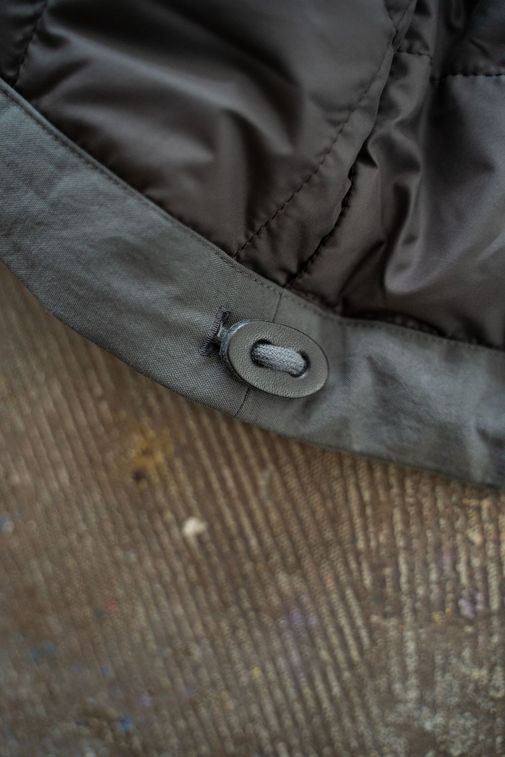 【ラスト1点】【24AW】撥水ナイロンオックスシンサレートフーデッドコート(SLATE GRAY)