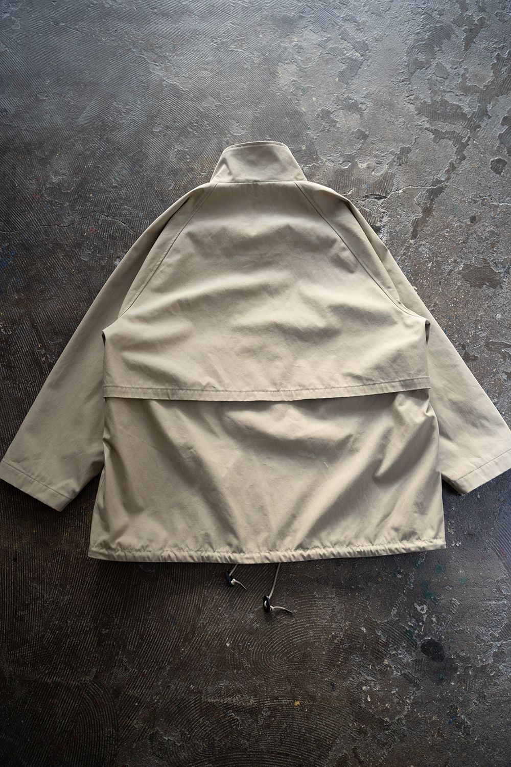 【ラスト1点】【23SS】強撚コットン×ポリエステルスタンドカラーハーフコート(BEIGE)