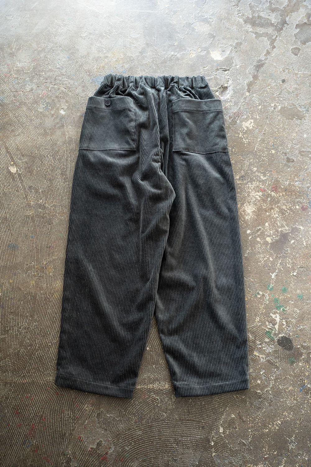 【25AW】綿×レーヨンコーデュロイイージーパンツ(BLUE CHARCOAL)