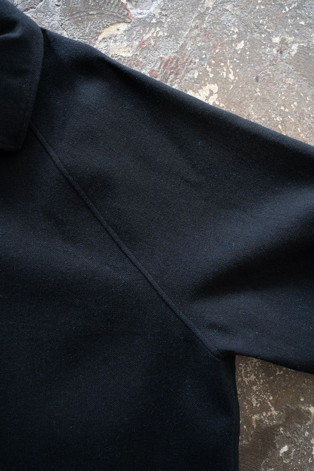 【ラスト1点】【25AW】ウール×ナイロンステンカラーコート(BLACK NAVY)