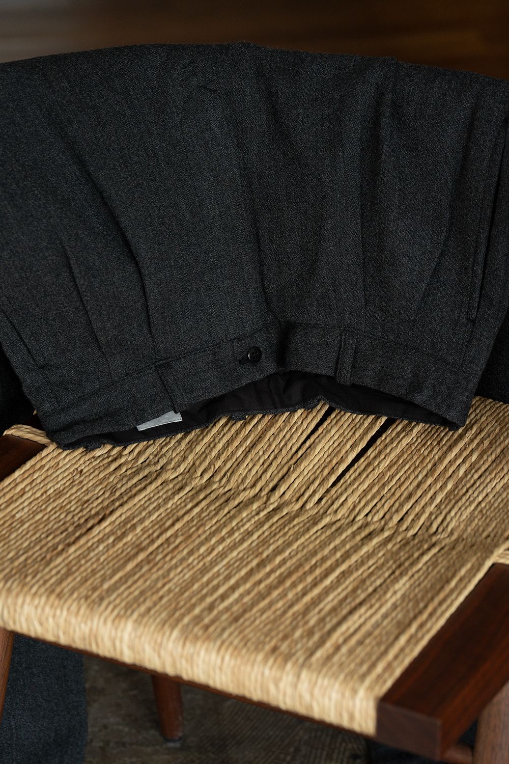 【ラスト1点】【26AW】Wool 2Tuck Trousers(CHARCOAL)