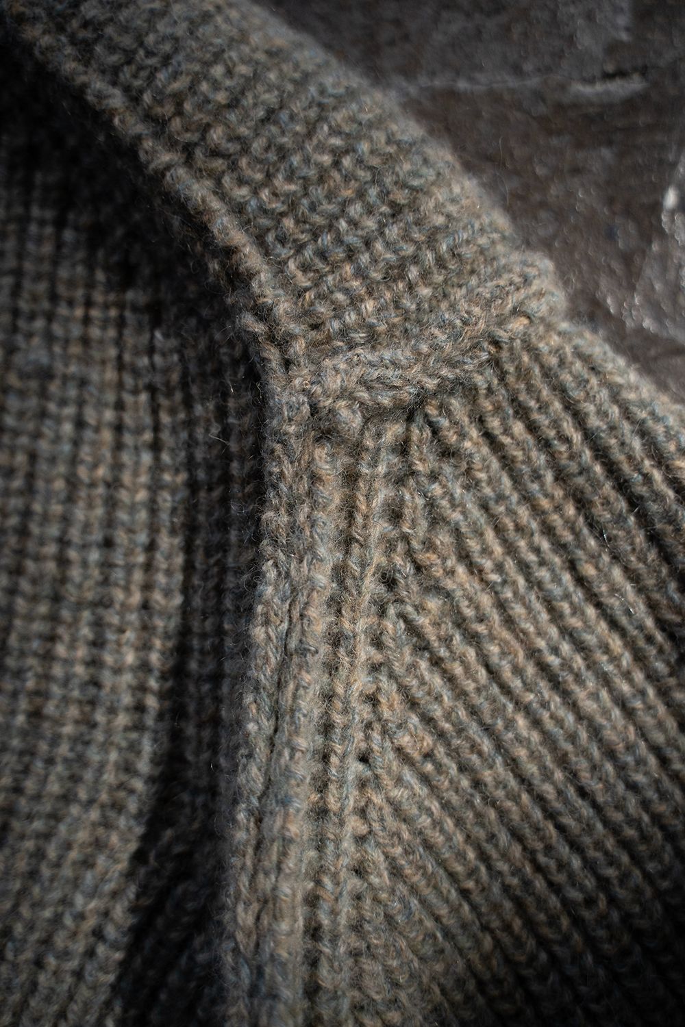 brushed yak/Shetland wool turtle neck sweater(CANDY BLUE)