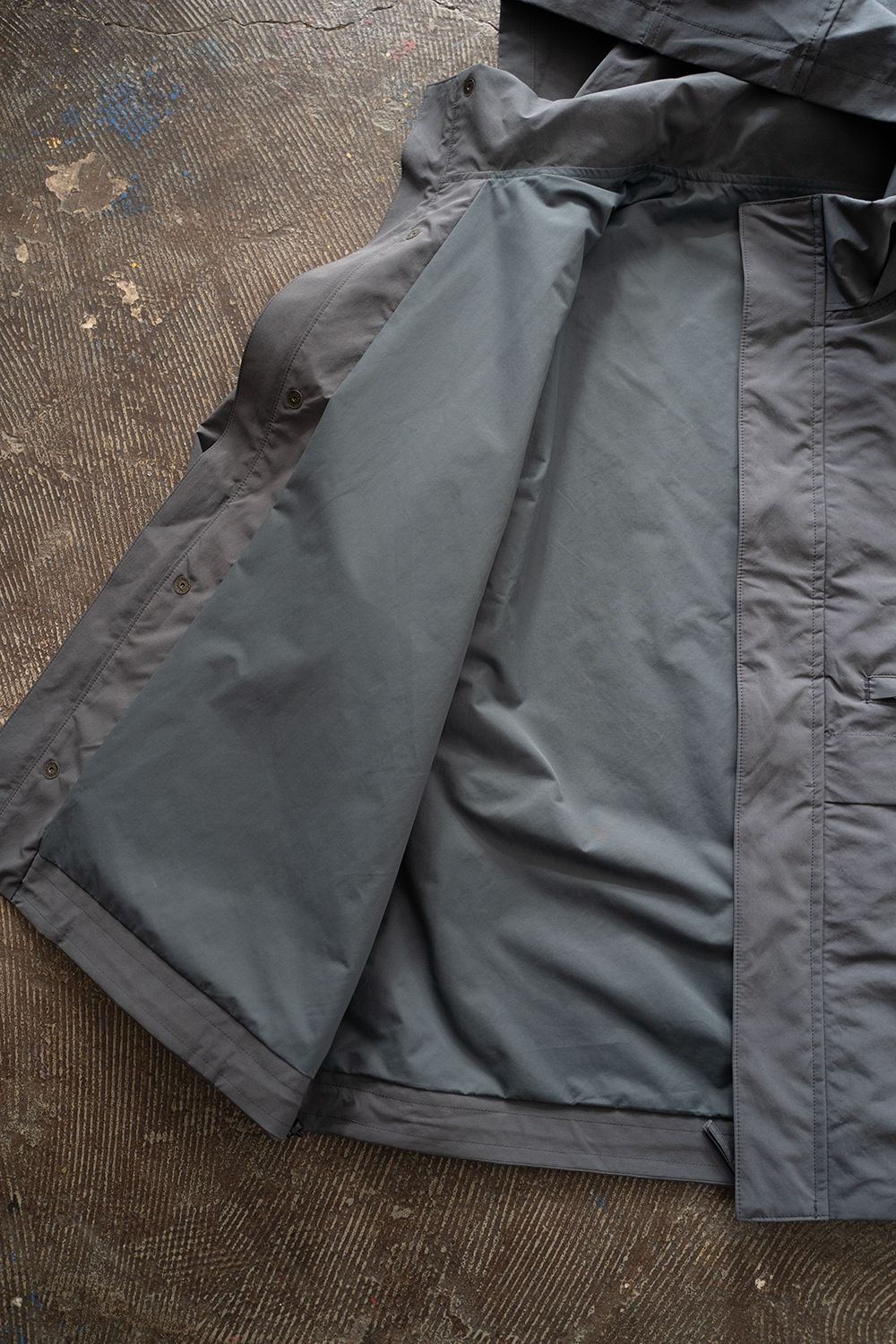 【ラスト1点】【24AW】撥水ポリエステルスタンドカラーブルゾン(BLUE GRAY)