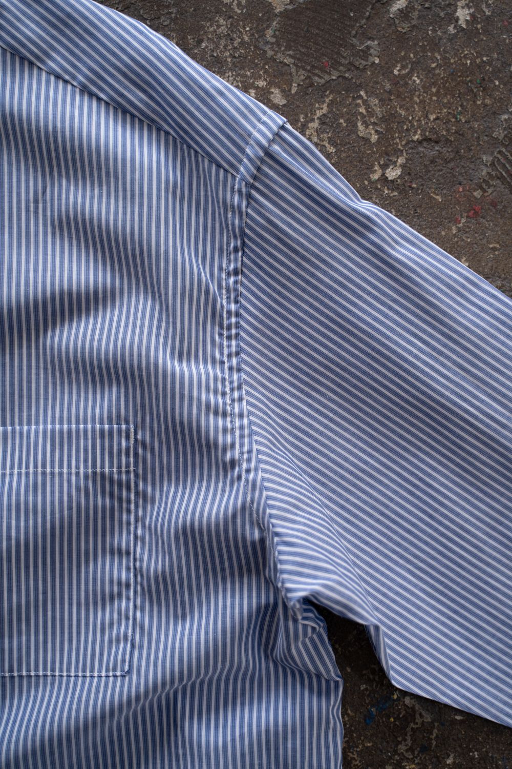 【26SS】両胸ポケットバンドカラーストライプシャツ(NAVY)