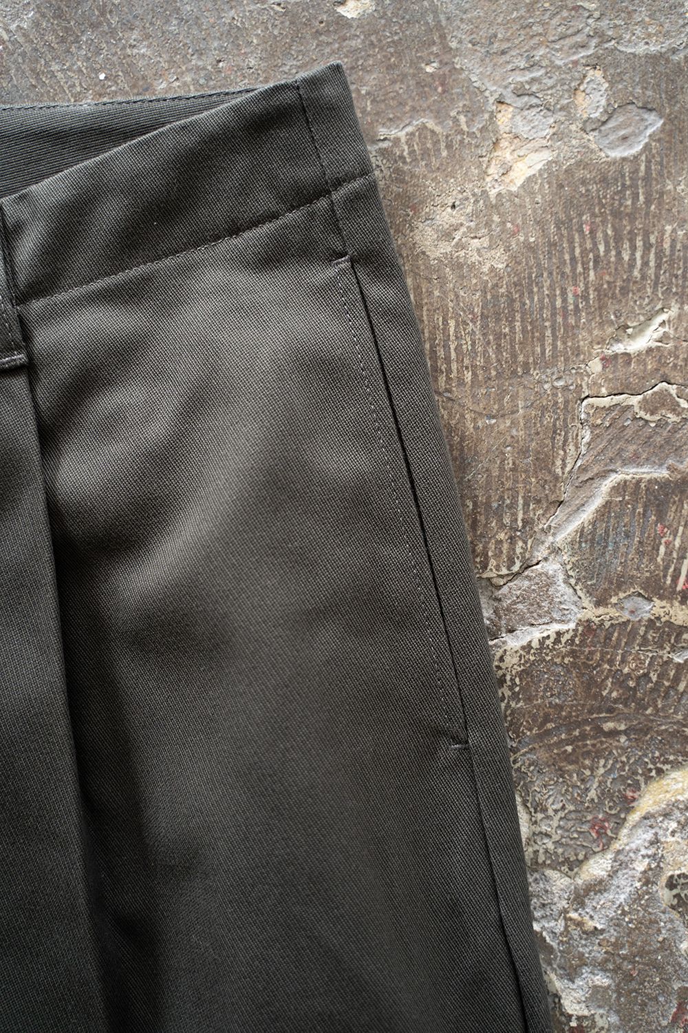 STILL BY HAND - 【25SS】ヘビーコットンツイルニータックパンツ