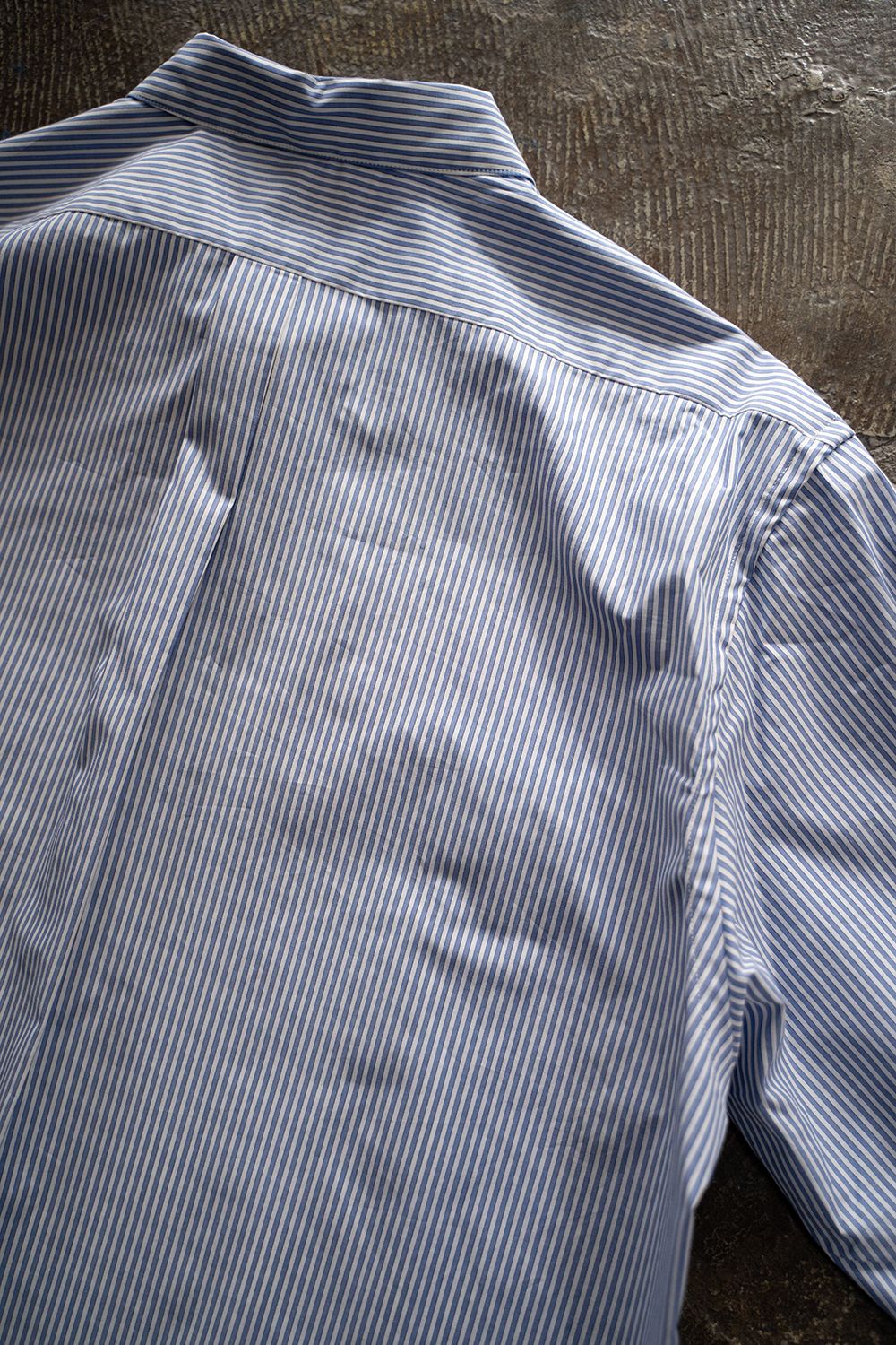 【ラスト1点】【24AW】ブロードレギュラーカラーシャツ(BLUE STRIPE)
