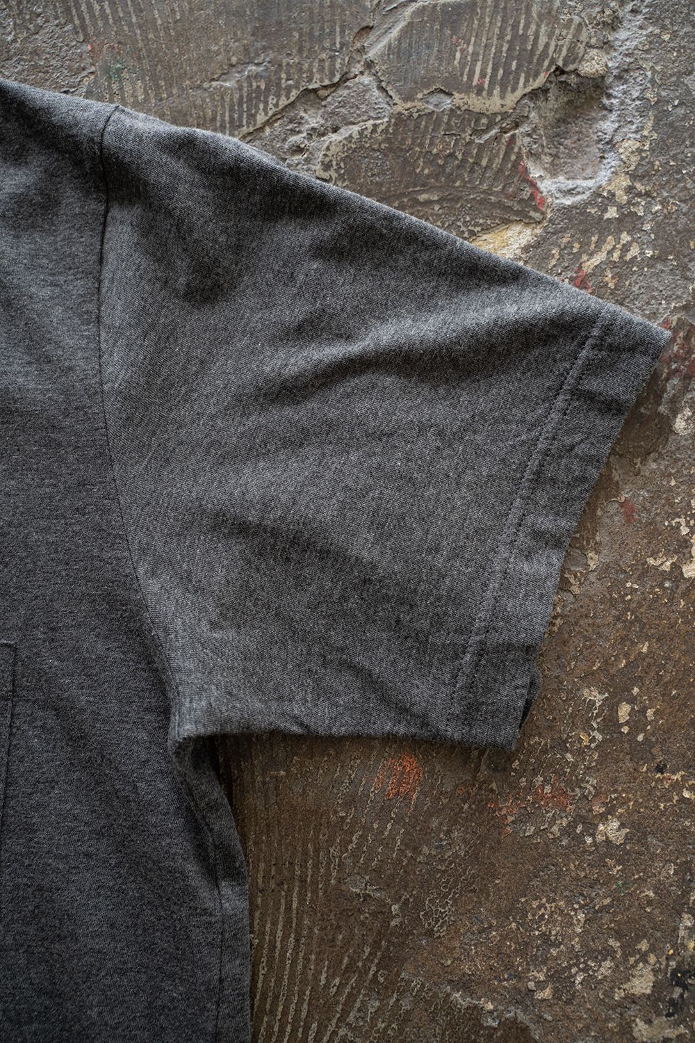 【ラスト1点】【25SS】グラフィックTシャツ(CHARCOAL)