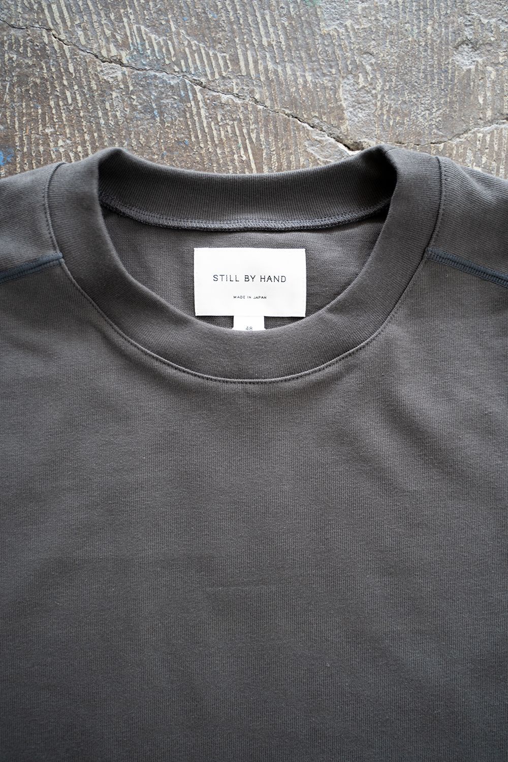 【ラスト1点】【22AW】スビンコットンサドルスリーブカットソー(CHARCOAL)
