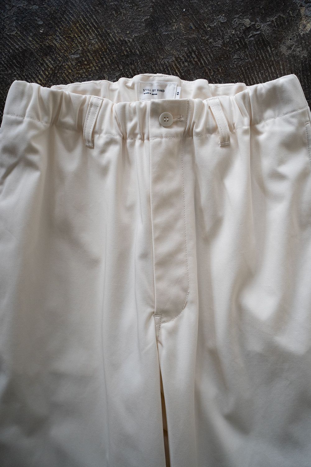 【ラスト1点】【25SS】強撚コットン×ポリエステルイージーパンツ(OFF WHITE)