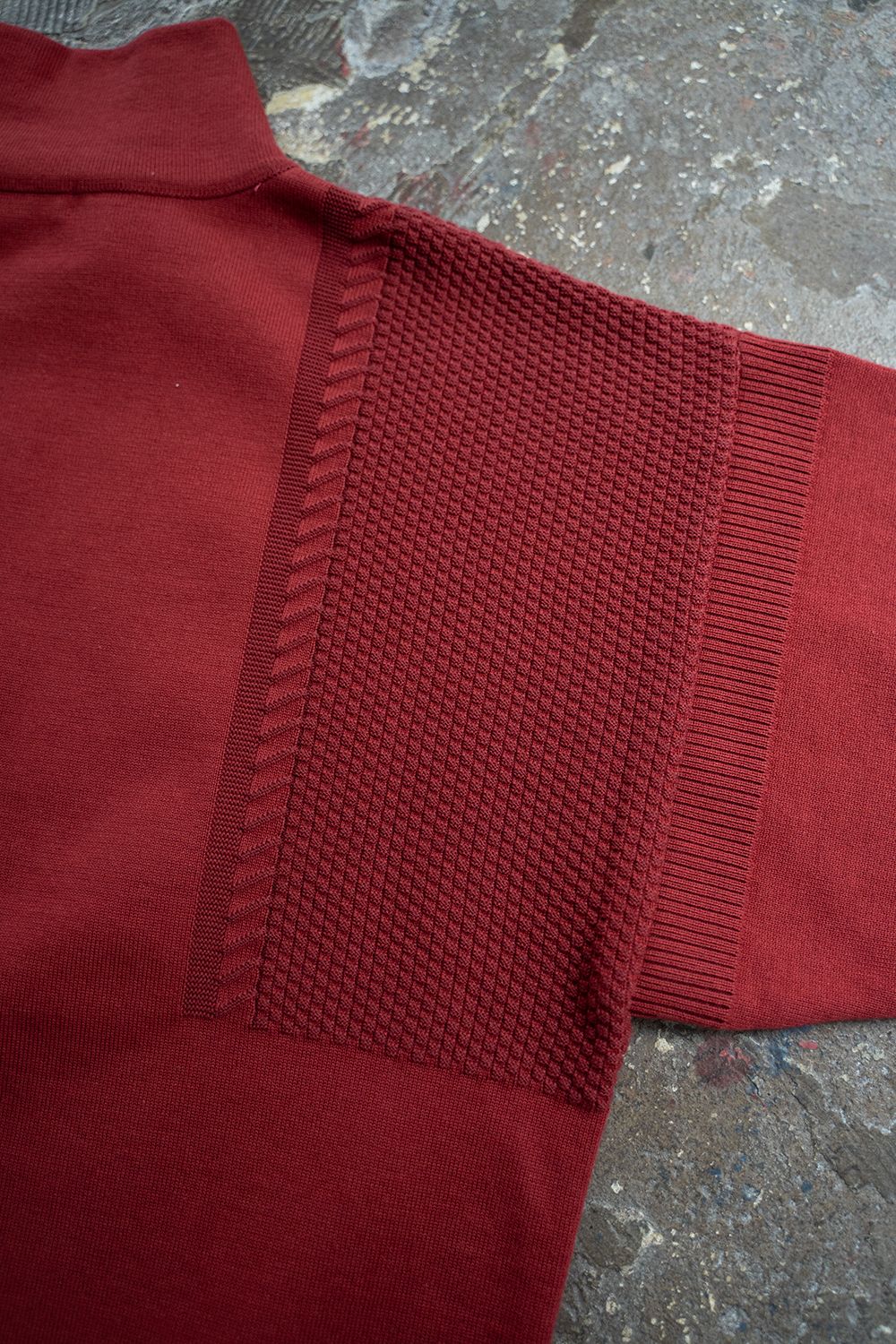 【ラスト1点】Suikyo Half Zip Knit(BURGUNDY)