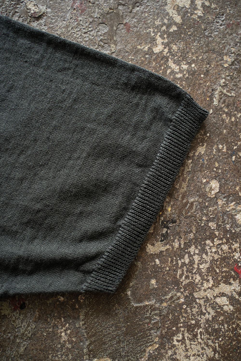 【ラスト1点】【25SS】リネン×コットンニットTee(GREEN CHARCOAL)