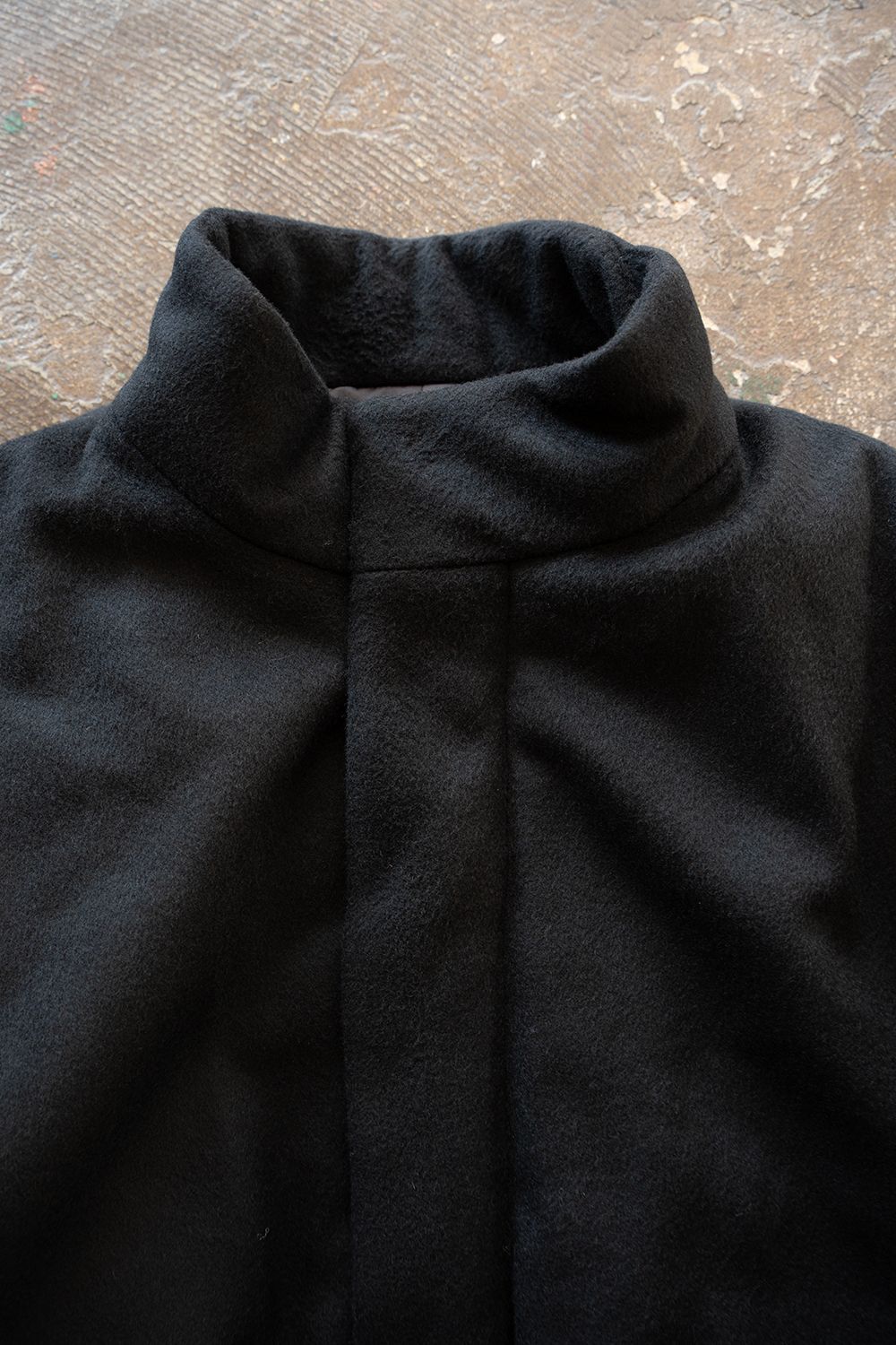 【26AW】Super100'sローデンクロスシンサレートスタンドカラーブルゾン(BLACK)