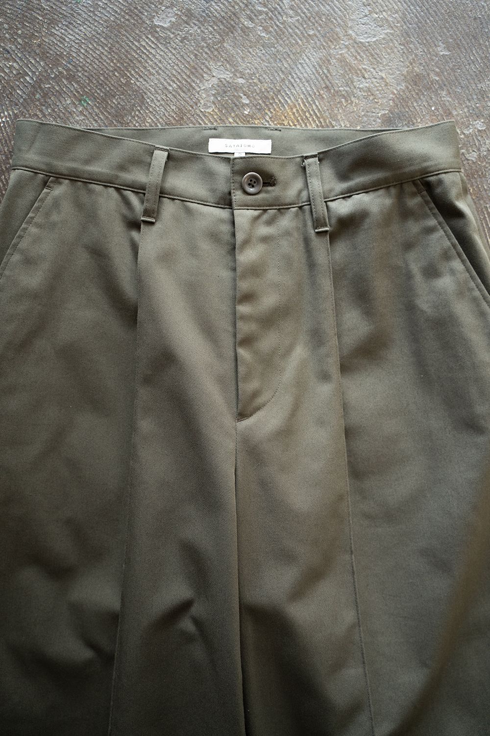【ラスト1点】【24AW】1-Tack Baggy Trousers/1タックバギートラウザーズ(OLIVE)