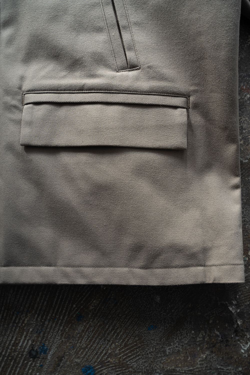 【25AW】コットン×ポリエステルショートブルゾン(GREIGE)