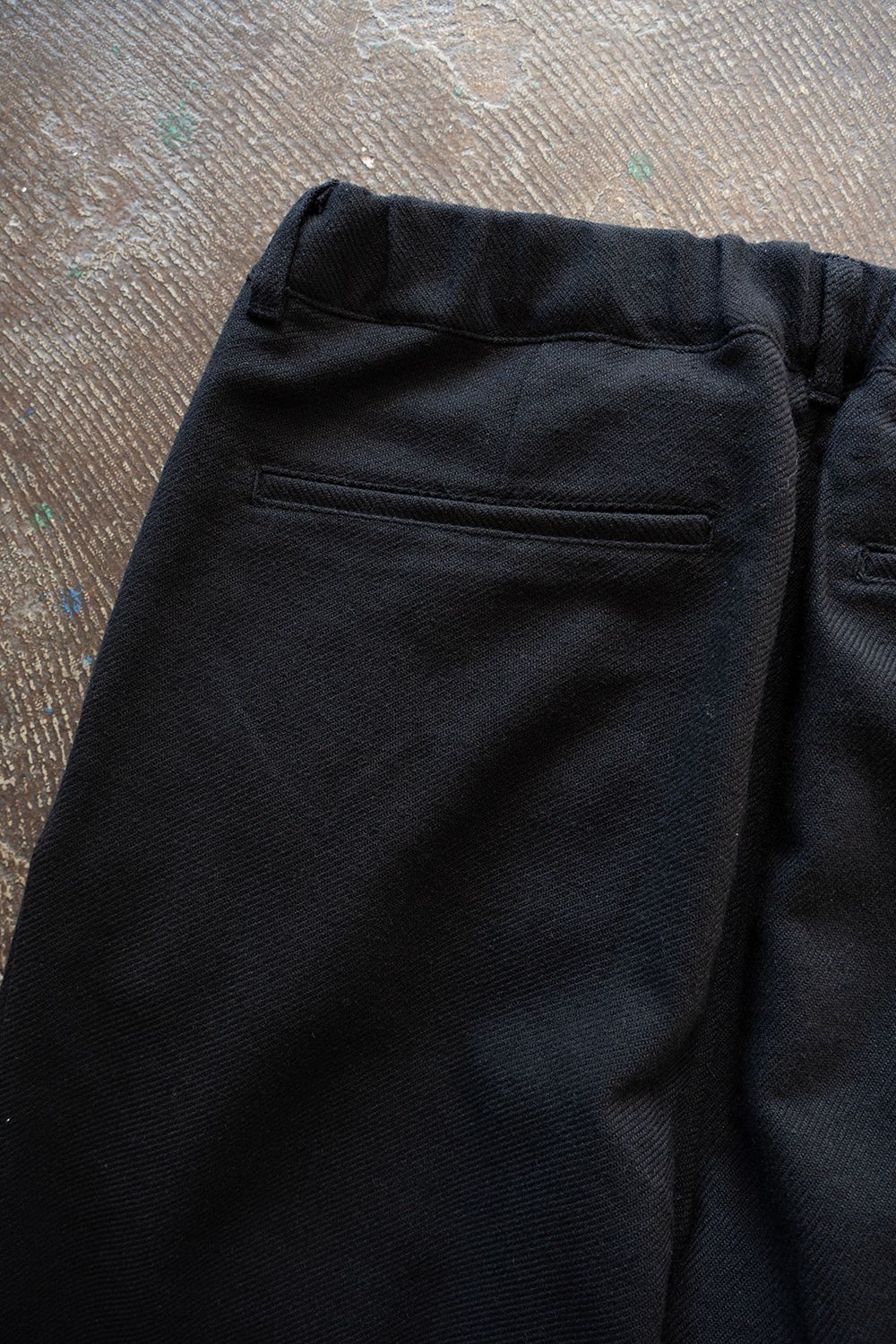 【26AW】2-Tack Herringbone Wide Slacks/2タックワイドスラックス(BLACK)
