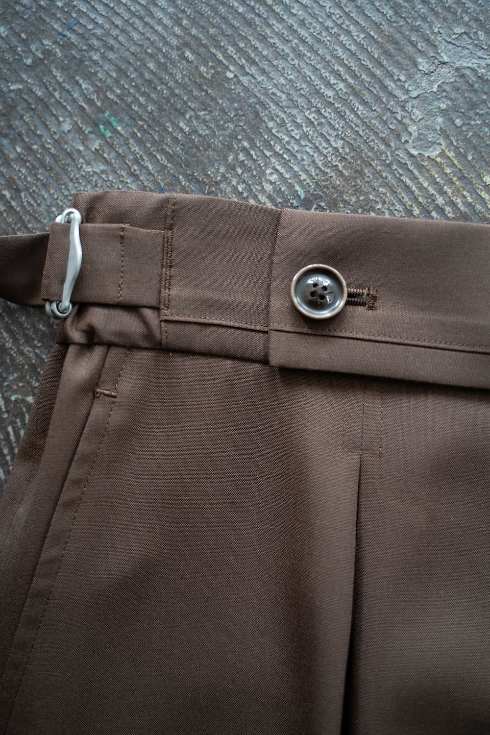 【ラスト1点】【24SS】2-Tack Wool Tropical Trousers/2タックウールトロピカルトラウザーズ(BROWN)
